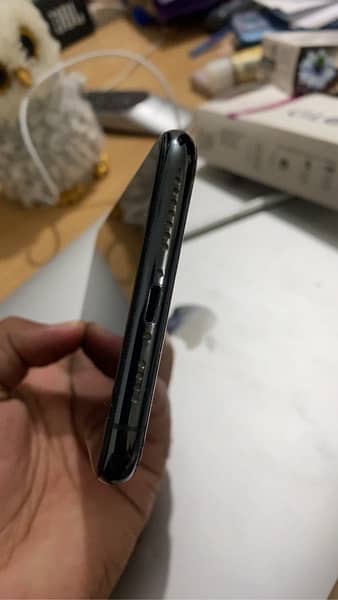 iPhone 11 Pro Max non PTA 4