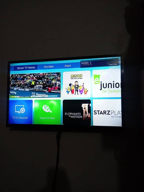 32 inch Samsung smart led with remote 1