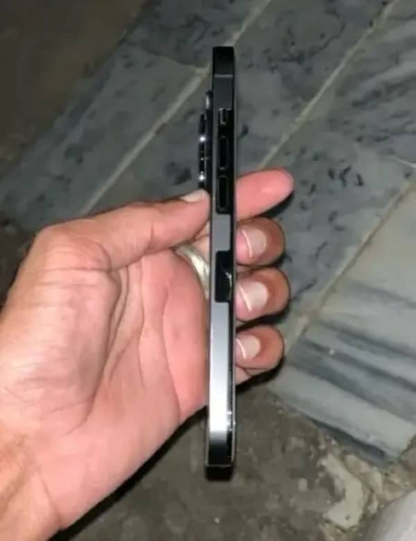 iPhone 14 pro jv black colour 128 gb condition 10+8 0