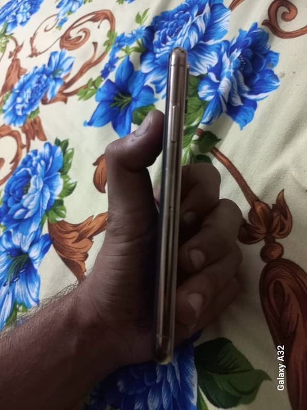 iphone xs pta approved 1