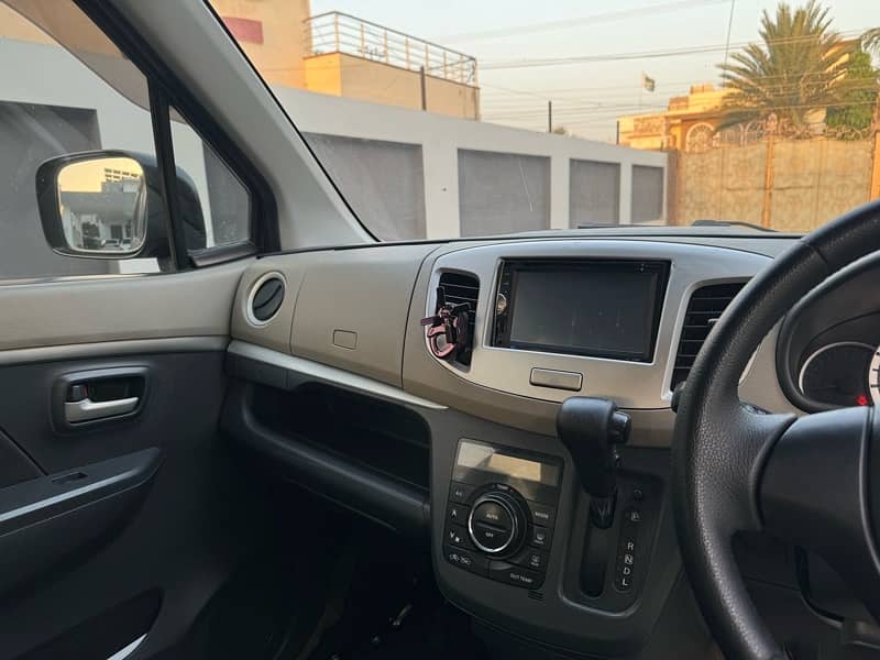 Suzuki Wagon R 2013 9