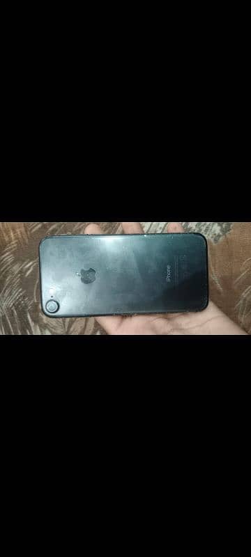 iphone 7   32 gb non pta fingers print work 0