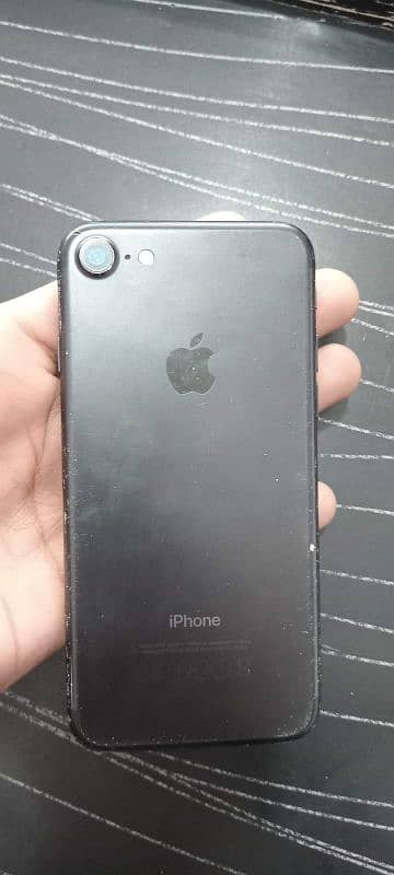 iphone 7   32 gb non pta fingers print work 1