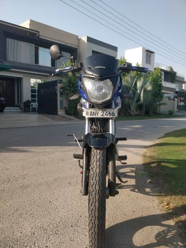 Honda cb 125f in blue colour for sale 2