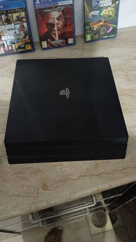 ps4 pro 1 TB 1