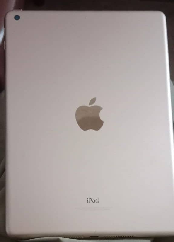 APPLE IPAD 5TH GENERATION 32GB 1