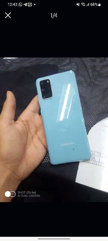 Samsung s 20 plus.  8 128 non 2