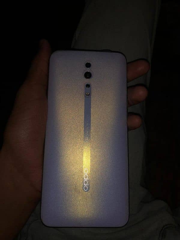 OPPO Reno z 0