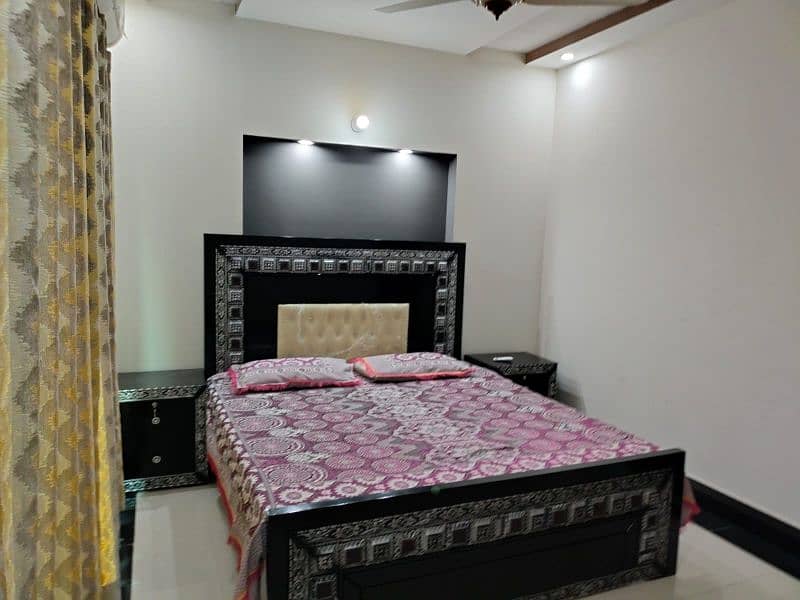 Furnished Five Marla Upper Portion in Bahria Town Lahore 9