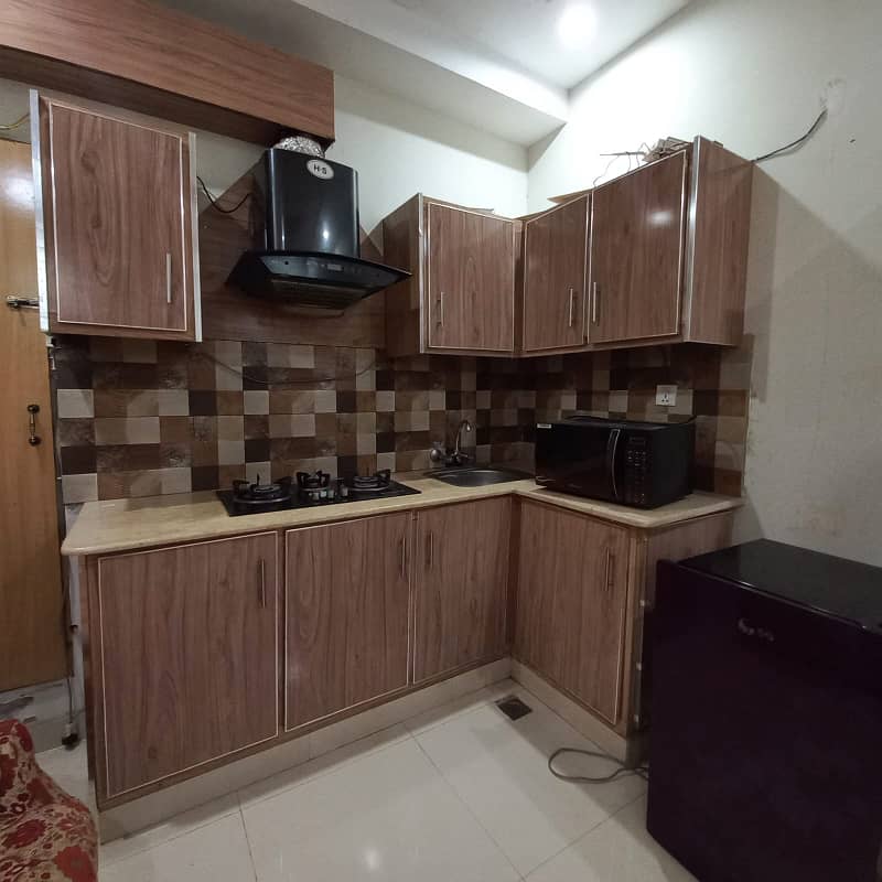 Two Bedroom Furnished apartment in Bahria Town Lahore 5