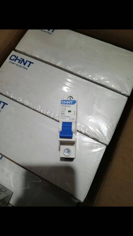 chint breaker global version 10 and 16 Ampere 0