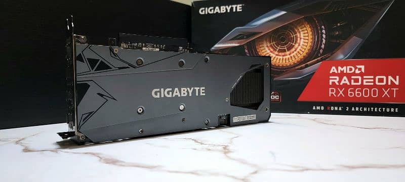 Gigabyte rx 6600xt 8gb triplefan varient gaming graphics card 1