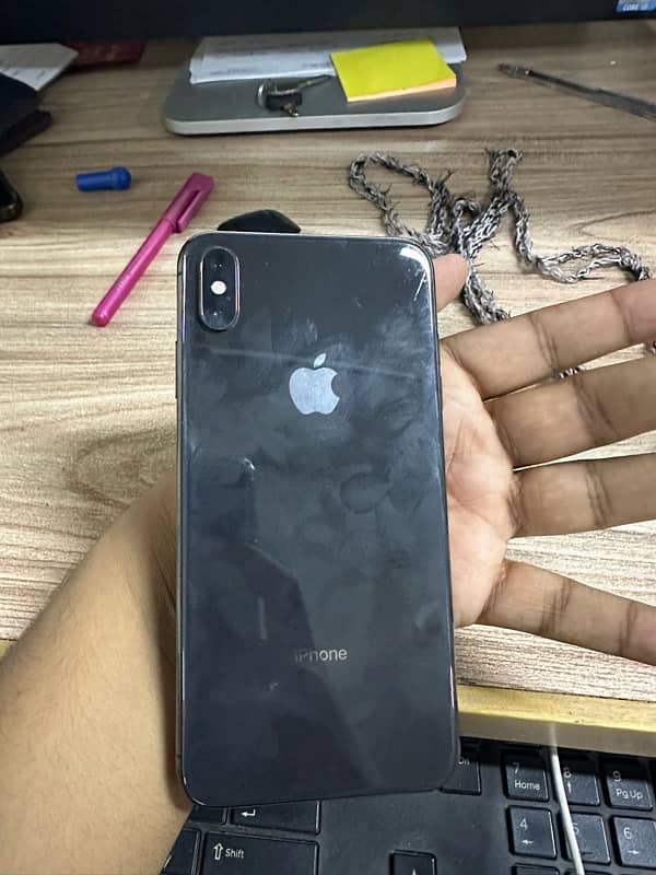 iphone xsmax 64 Gb 5