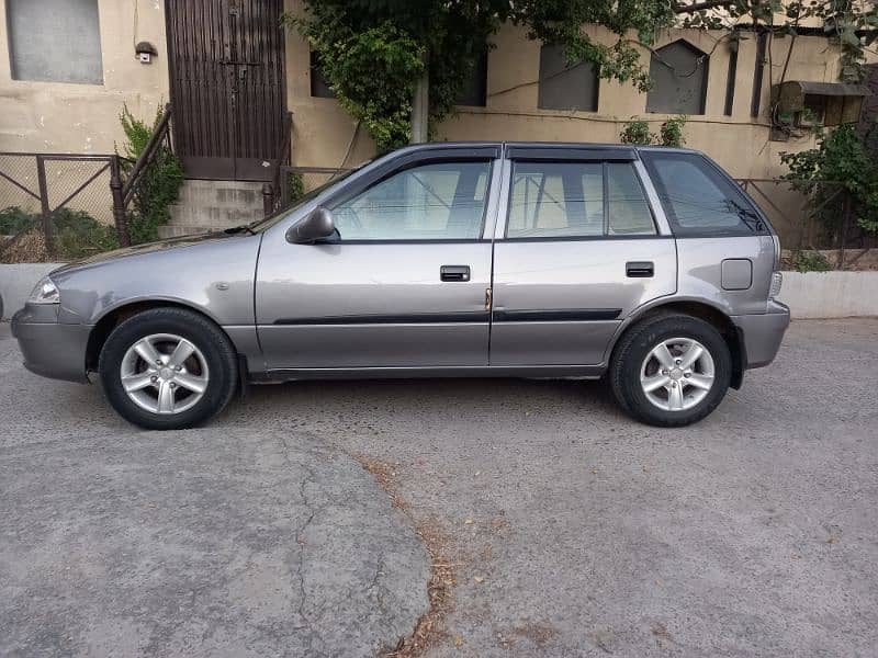 Suzuki Cultus VXL 2015 9