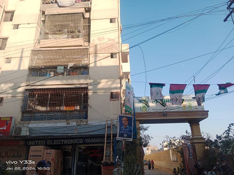 5 ROOMS FLAT FOR SALE IN SAIMA BLEASSING APARMENT NORTH KARACHI 1