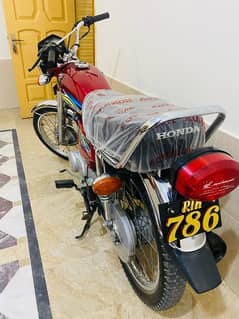 Honda 125 2018 modal Goldan number 786