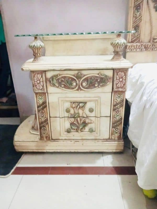 Bedroom Furniture for SELL (Used) 6