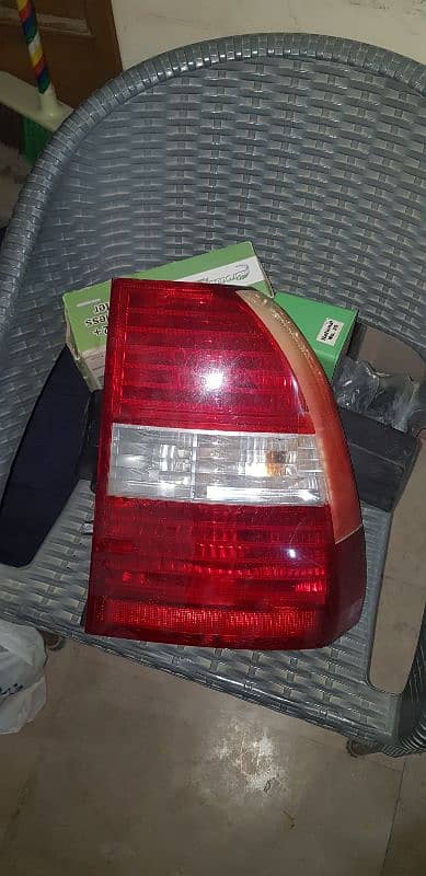 sportage 2007 right side back light 1