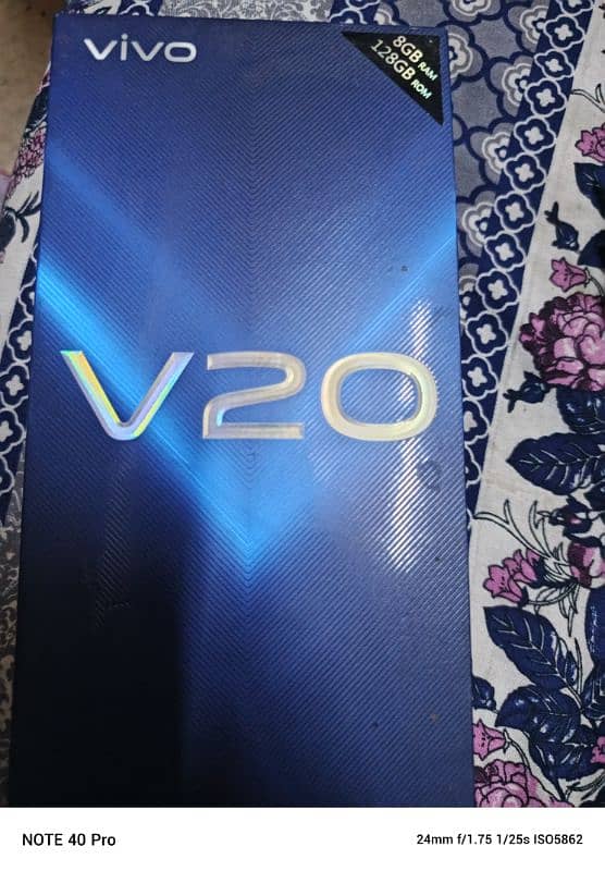 v20 urgent for sale Ram 8+4   storage 128 4