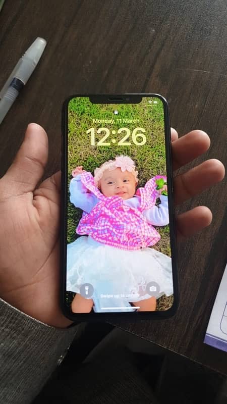 I phn xs 256 gb Face ID 10.8 condition 0