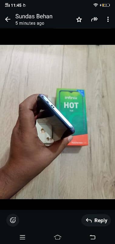 infinix hot 10 play 4/64 with box 2