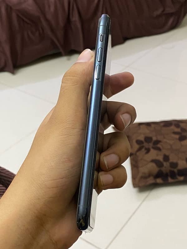 iphone 11 pro max 5