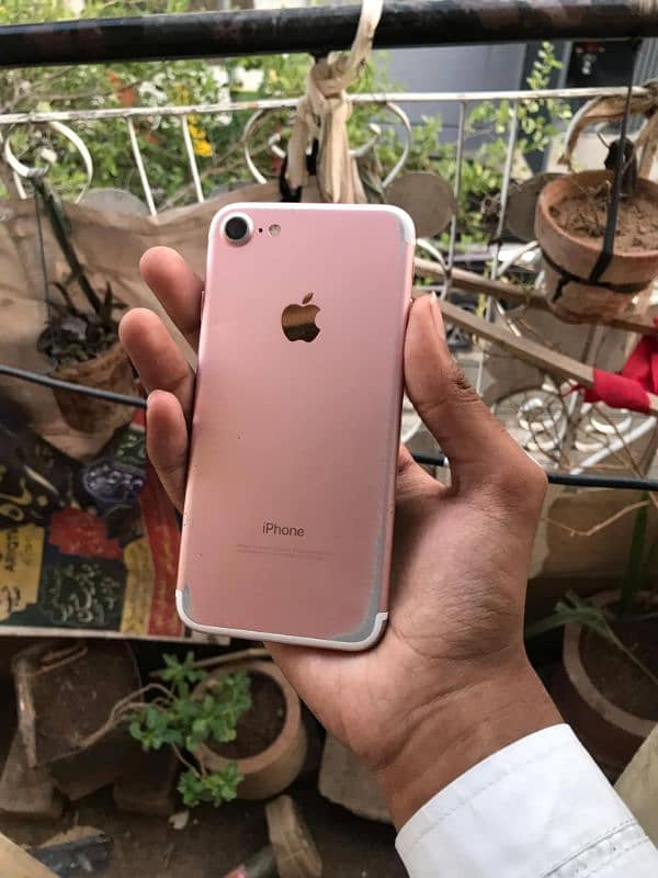 IPhone 7 128gb urgent sale 0