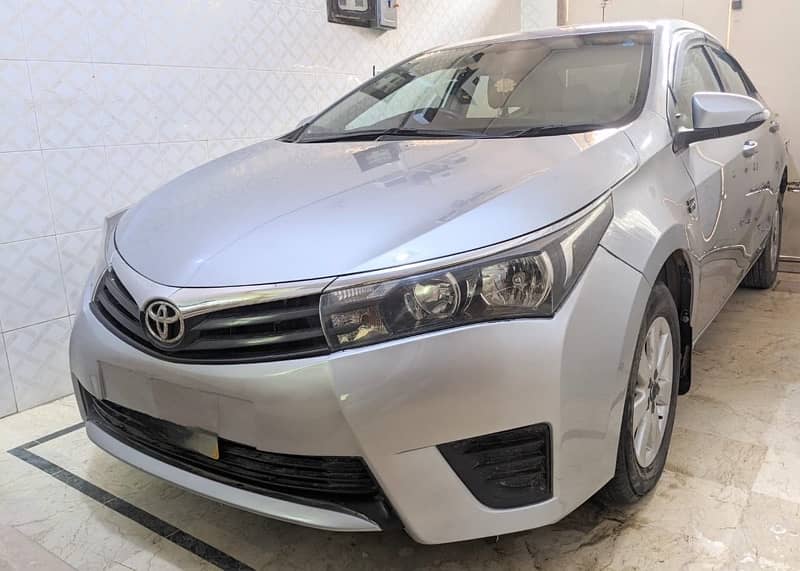 Toyota Corolla Altis 2014 4