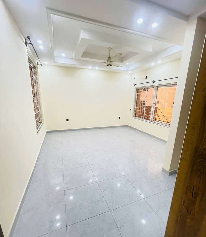 12 marla Ground portion for rent in cbr town 1