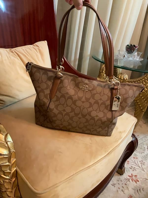 Coach Ava Tote In Signature Canvas/Luxury Handbags/Designer bags 2