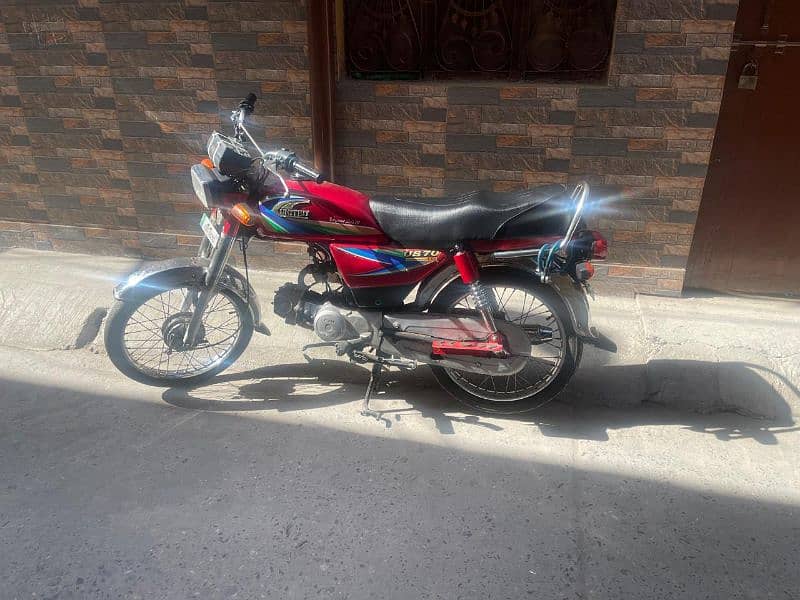 United 70 CC 2016 0