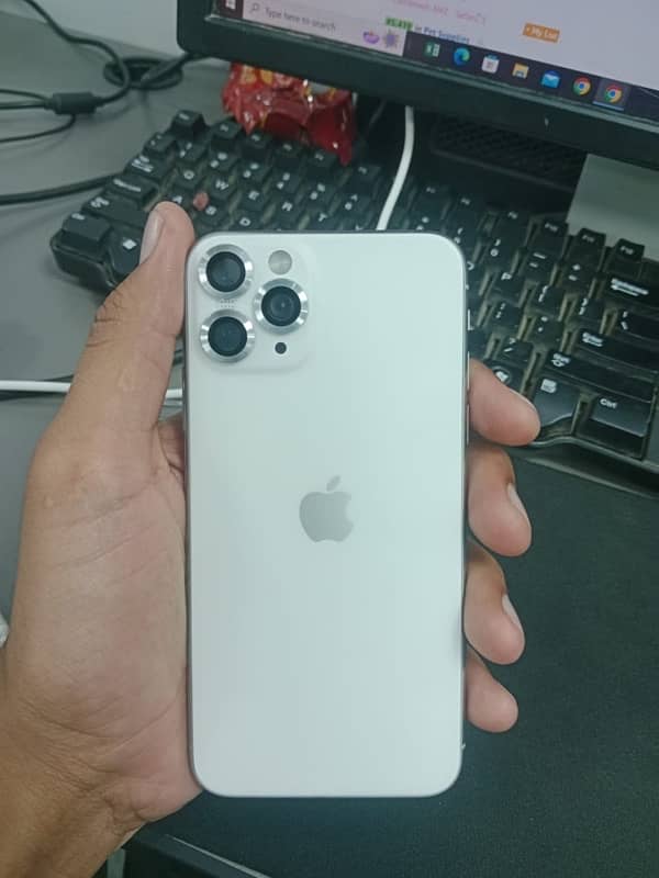 iphone x  10/10 64GB nonpta 1