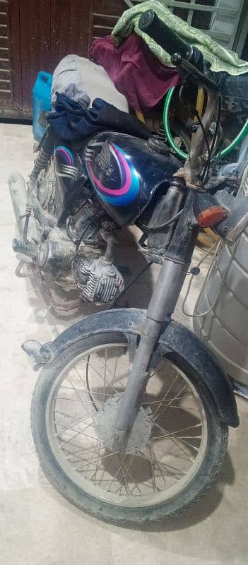 bionic 70 bike 2015 model genuine condition Karachi registered 0