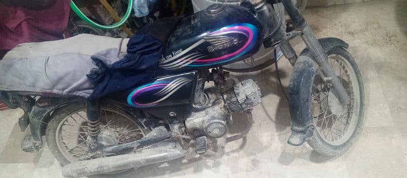 bionic 70 bike 2015 model genuine condition Karachi registered 4