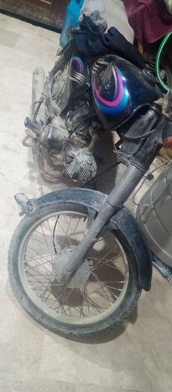 bionic 70 bike 2015 model genuine condition Karachi registered 6