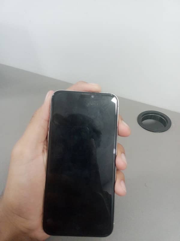 iphone x  10/10 64GB nonpta 10