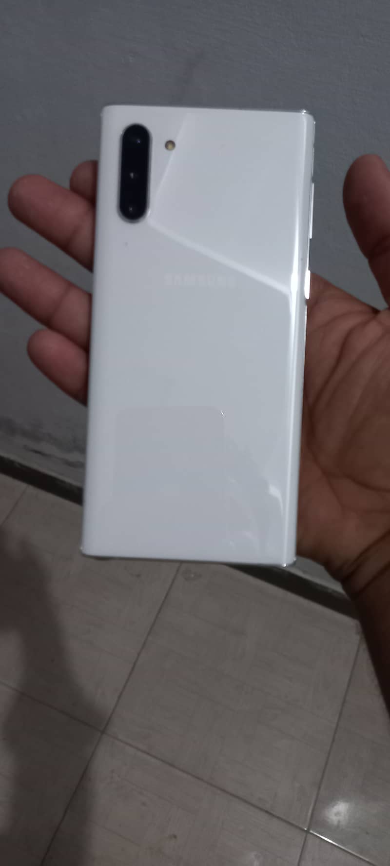 Samsung Note 10 white clour 1