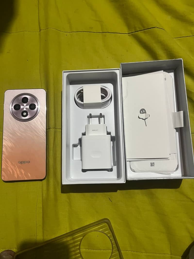 Oppo Reno 12 F 5G 12/256 Orange Color 1