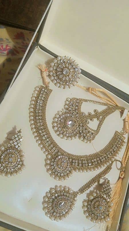 jewellerysets and bangals 8