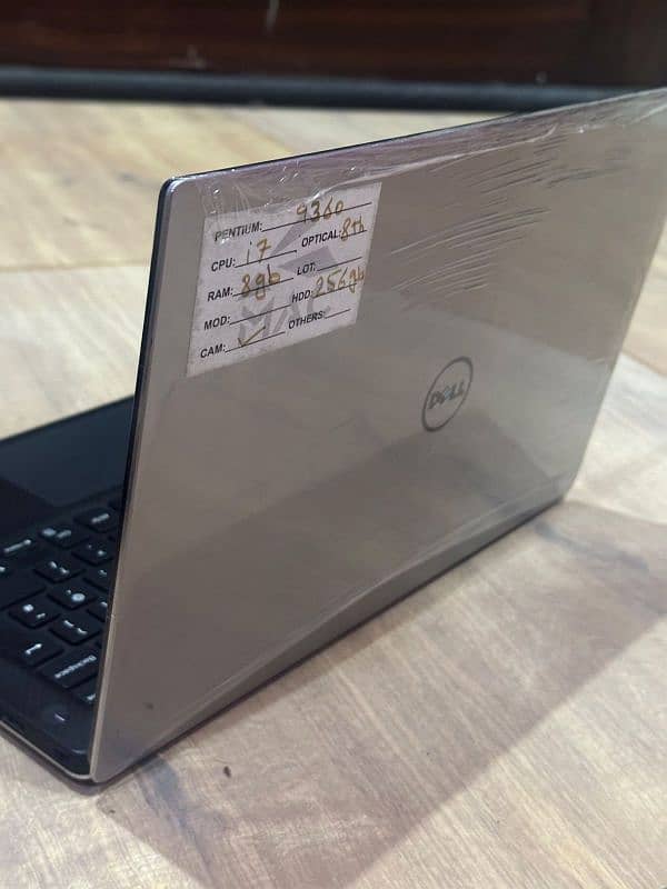 Dell Xps 9360 i7 8th Gen 11