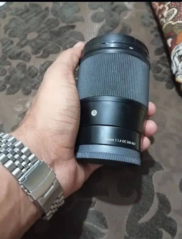 Sigma 16mm 1.4 Lens E-mount 1