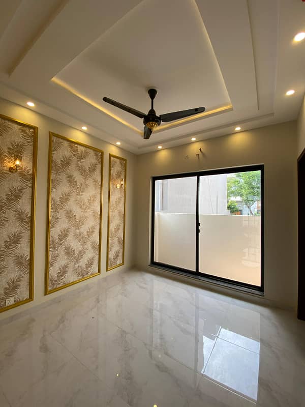 Ultra Luxury Modern Elevated 5 Marla House In DHA 9 Town Lahore. 17