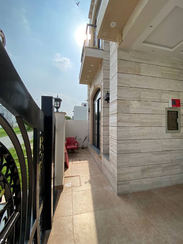 Ultra Luxury Modern Elevated 5 Marla House In DHA 9 Town Lahore. 26