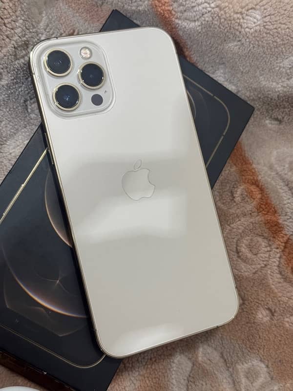 Iphone 12 Pro Max, Golden PTA Approved 3