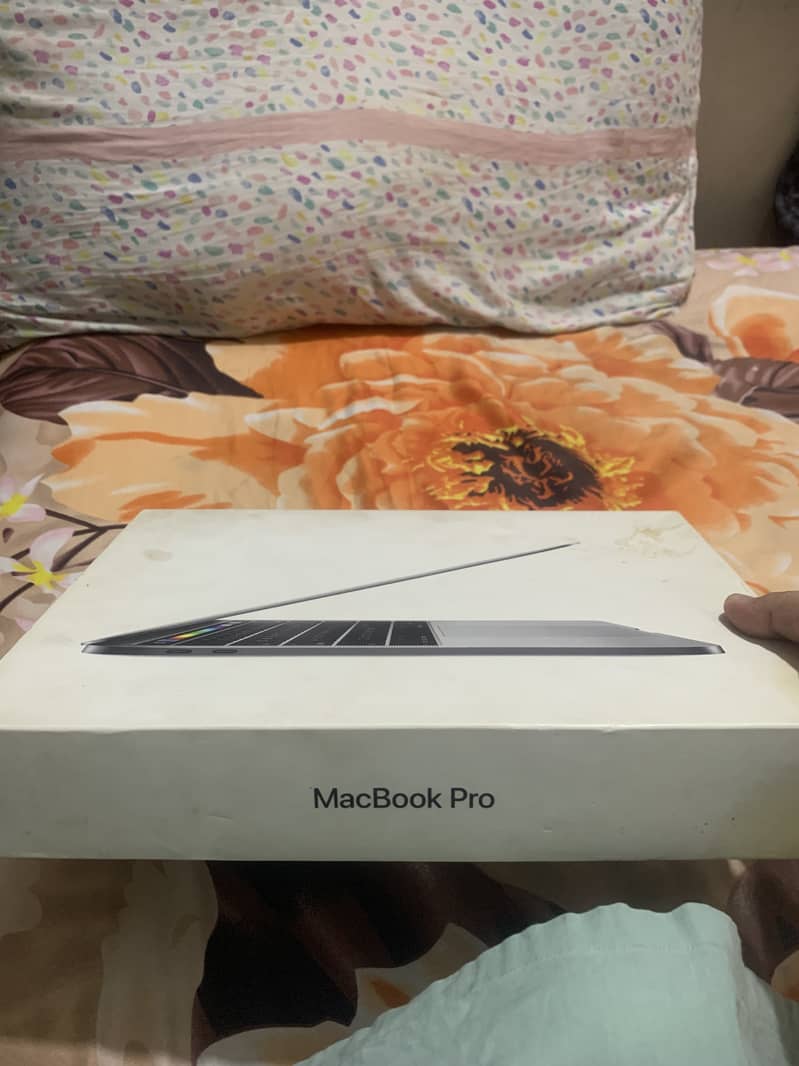 MacBook Pro 13"  2016 - Excellent Condition 8