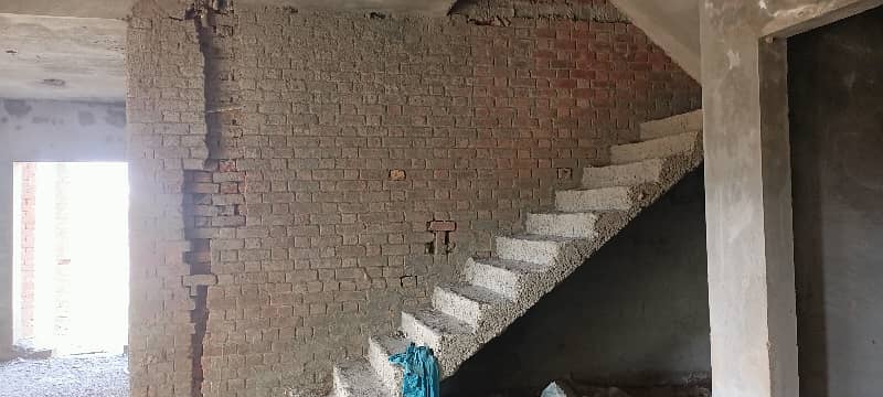 1 Kanal Grey Structure House For Sale Block Q In Khayaban E Amin Lahore. 6