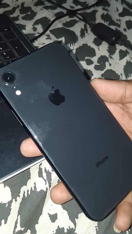 black colour 64 gb 03112552009 in whatsapp contact 1