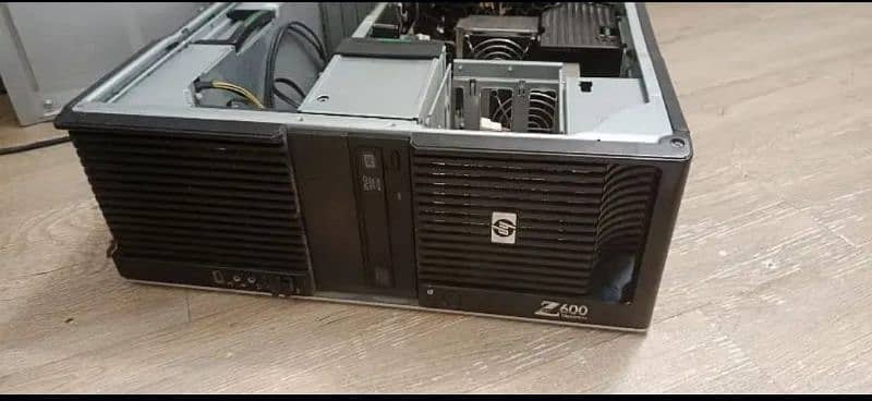 workstation Z600 complate computer 1