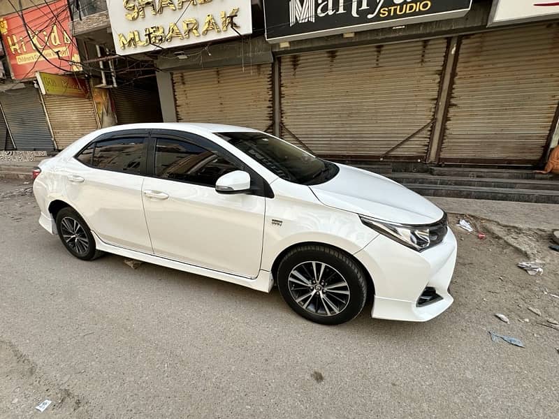 Toyota Corolla Altis 2017 3