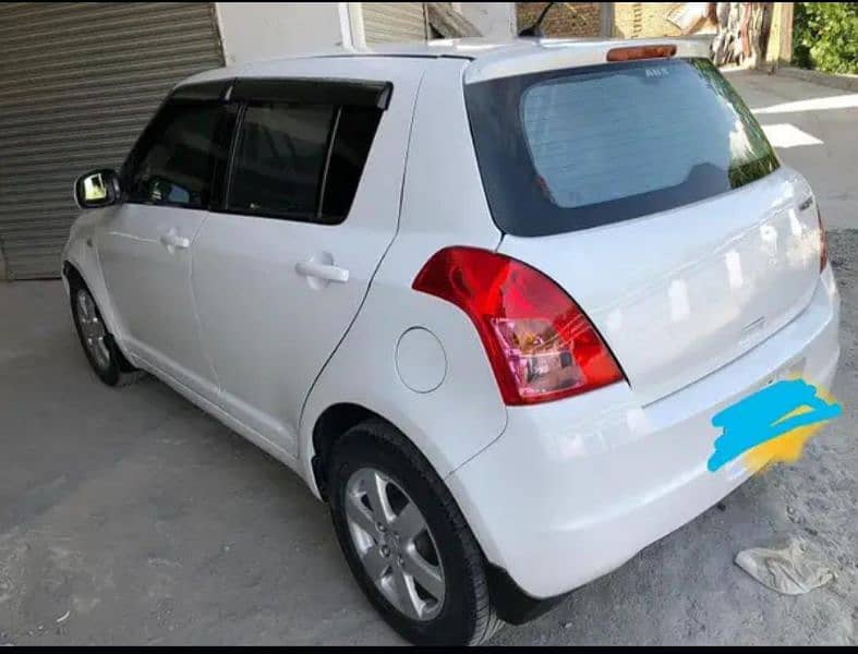 Suzuki Swift 2012 1